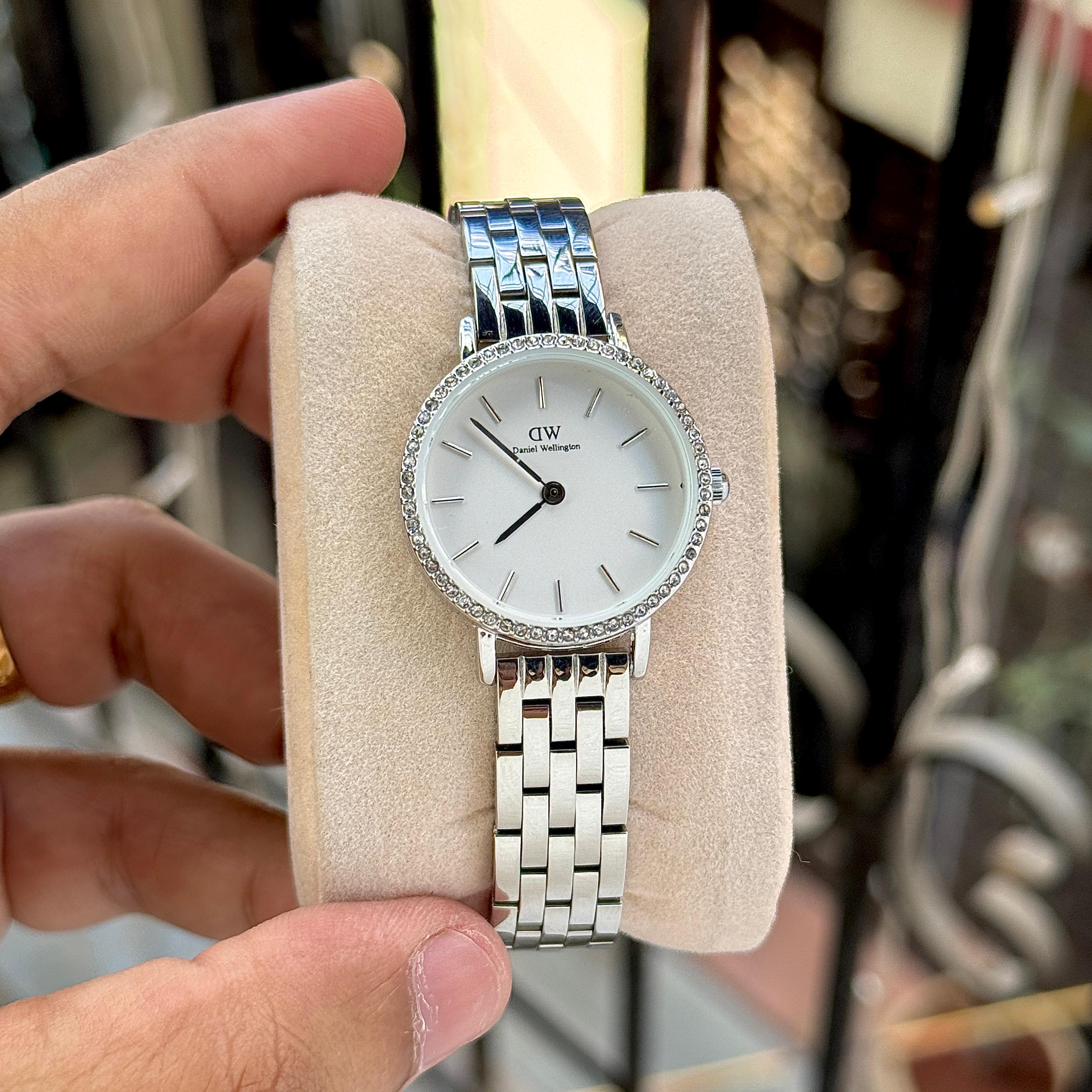 DANIEL WELLINGTON – ELEGANT NORDIC STYLE